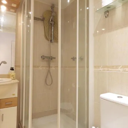 Two Bedroom Pool View In Castle Harbourc202 Apartmán