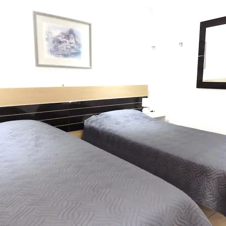 Apartmán Two Bedroom Pool View In Castle Harbourc202